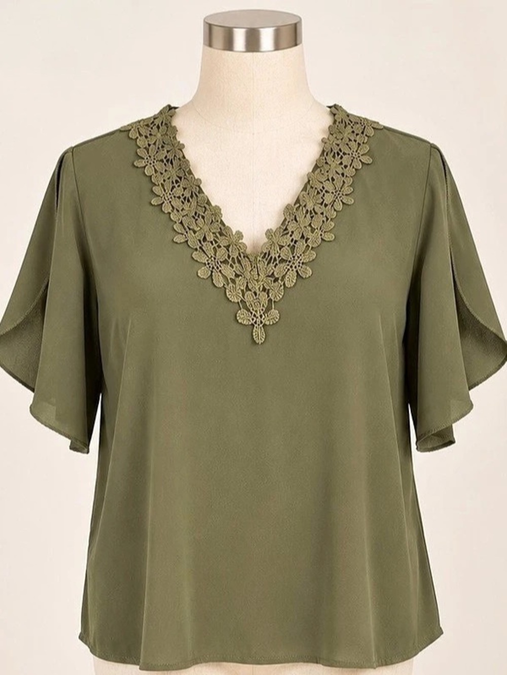 Lishly XL Olive Green Floral Lace V Neck Flutter Sleeve Blouse Size 12